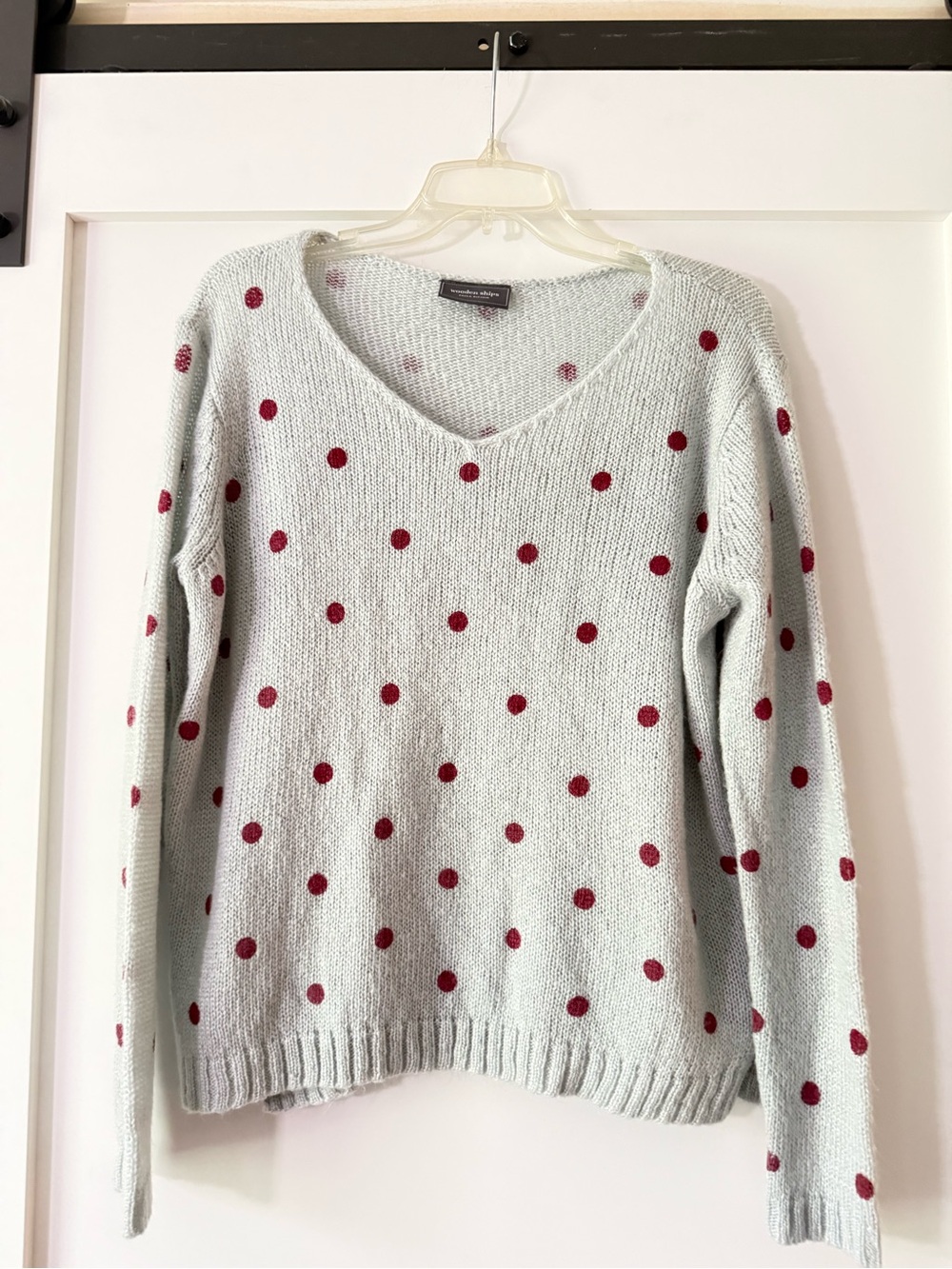 Wooden Ships Light Gray V-Neck Sweater with Red Polka Dots